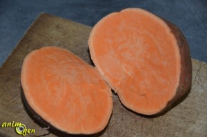 Alimentation : la patate douce, un légume tout en douceur pour nos perroquets