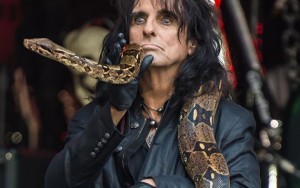 People : le boa d’Alice Cooper fait son coming out